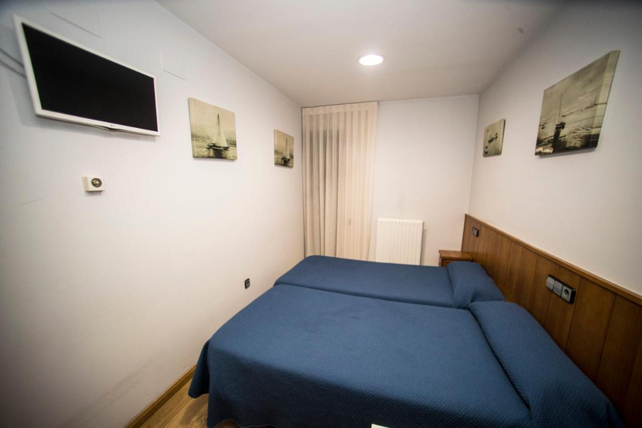 Hostal Caballeros Soria Eksteriør billede