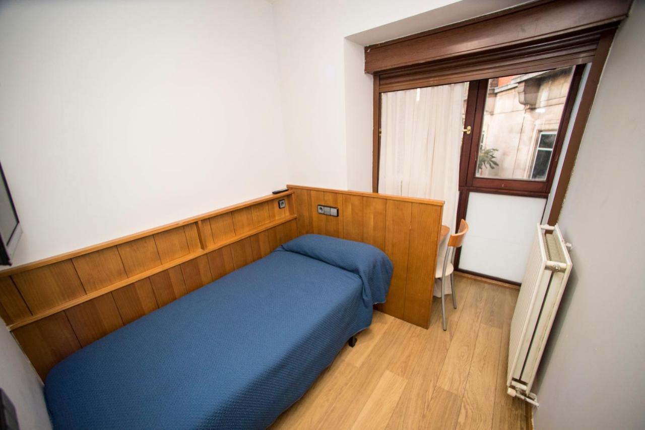 Hostal Caballeros Soria Værelse billede