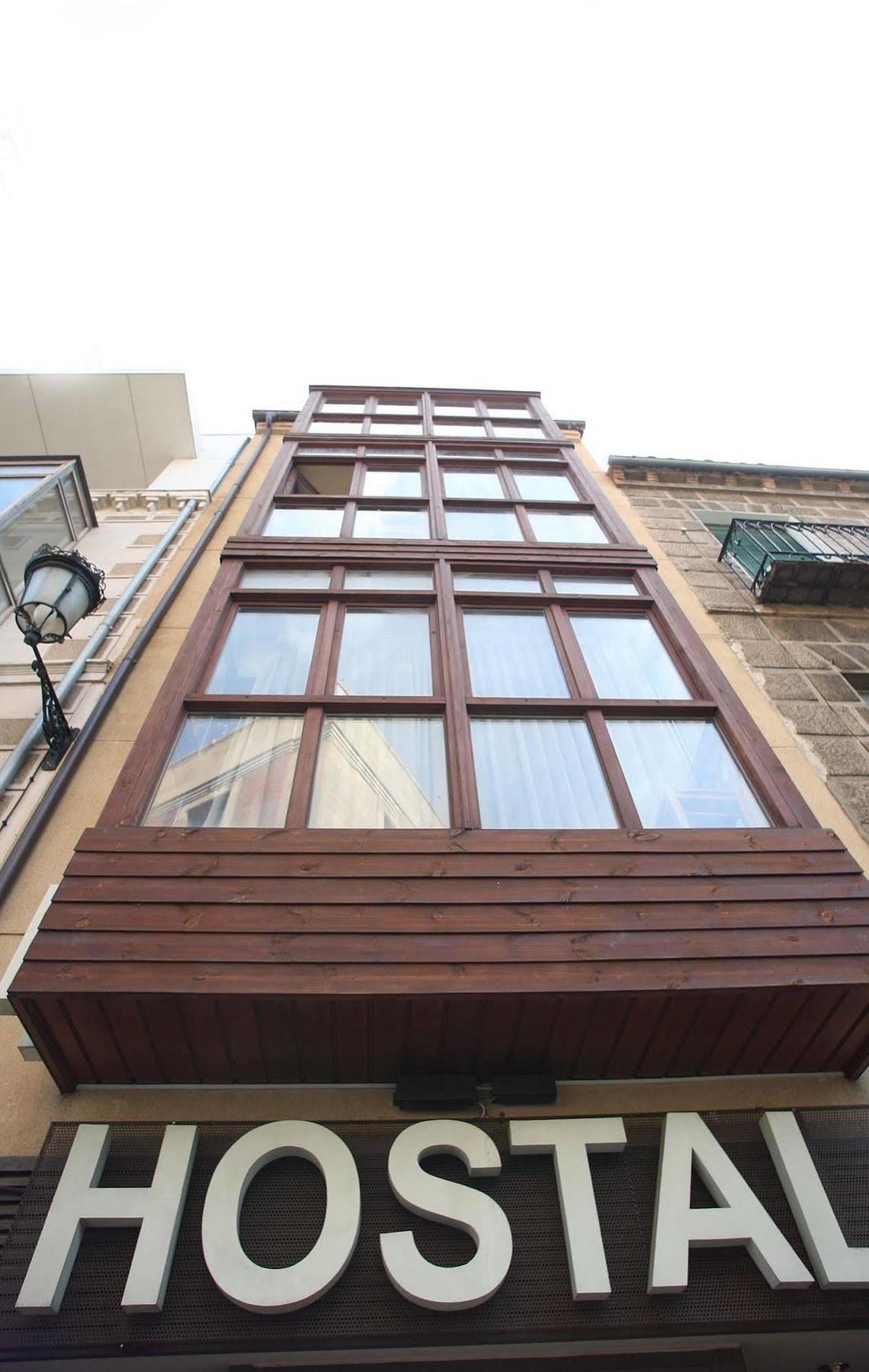 Hostal Caballeros Soria Eksteriør billede
