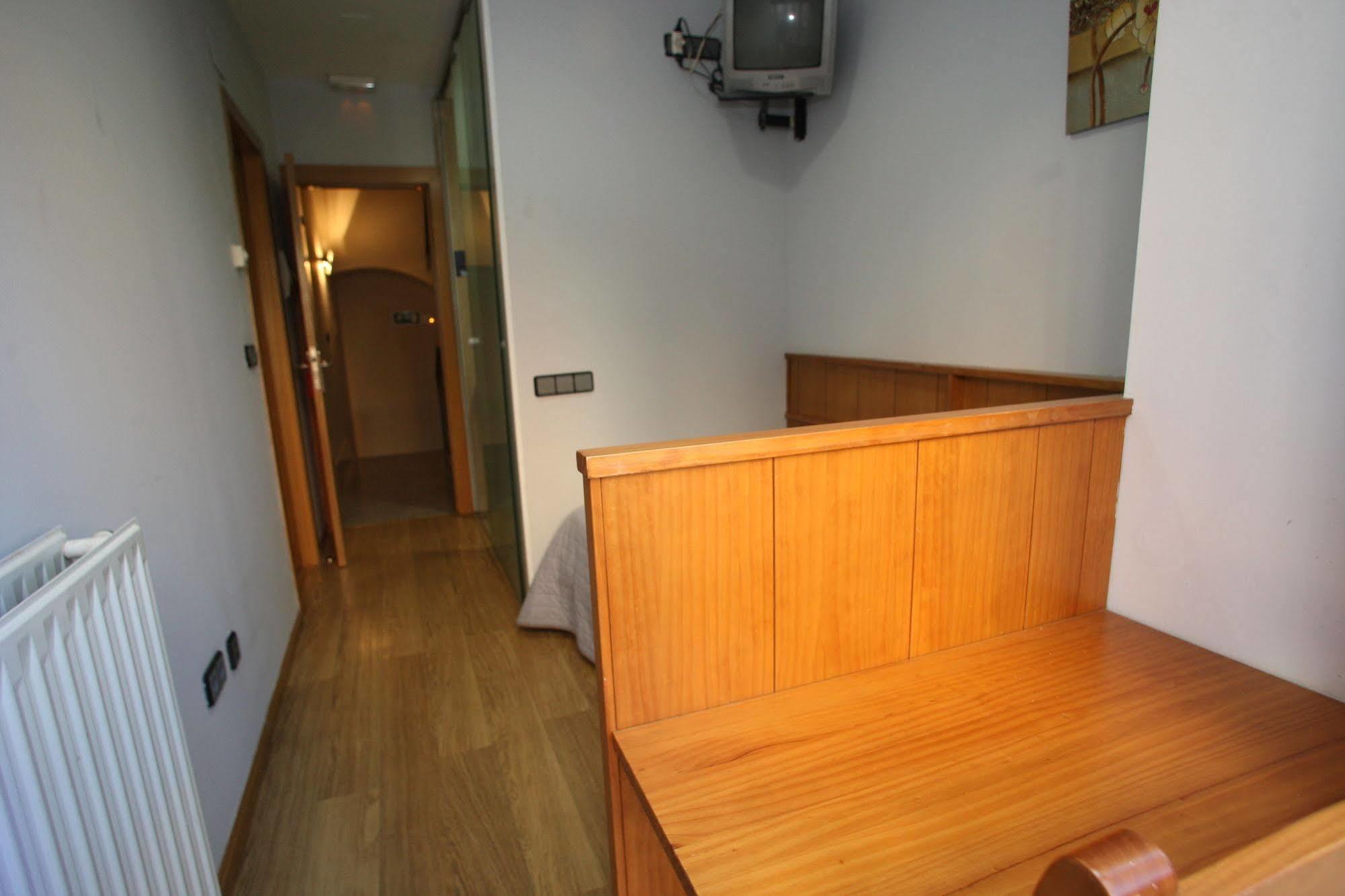 Hostal Caballeros Soria Eksteriør billede